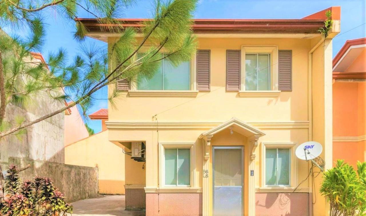 Brew Home Bacolod - 3 Bedroom House Екстер'єр фото
